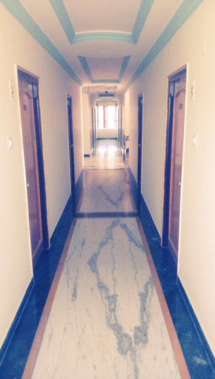 Hotel Rajkamal International Udaipur Exterior photo