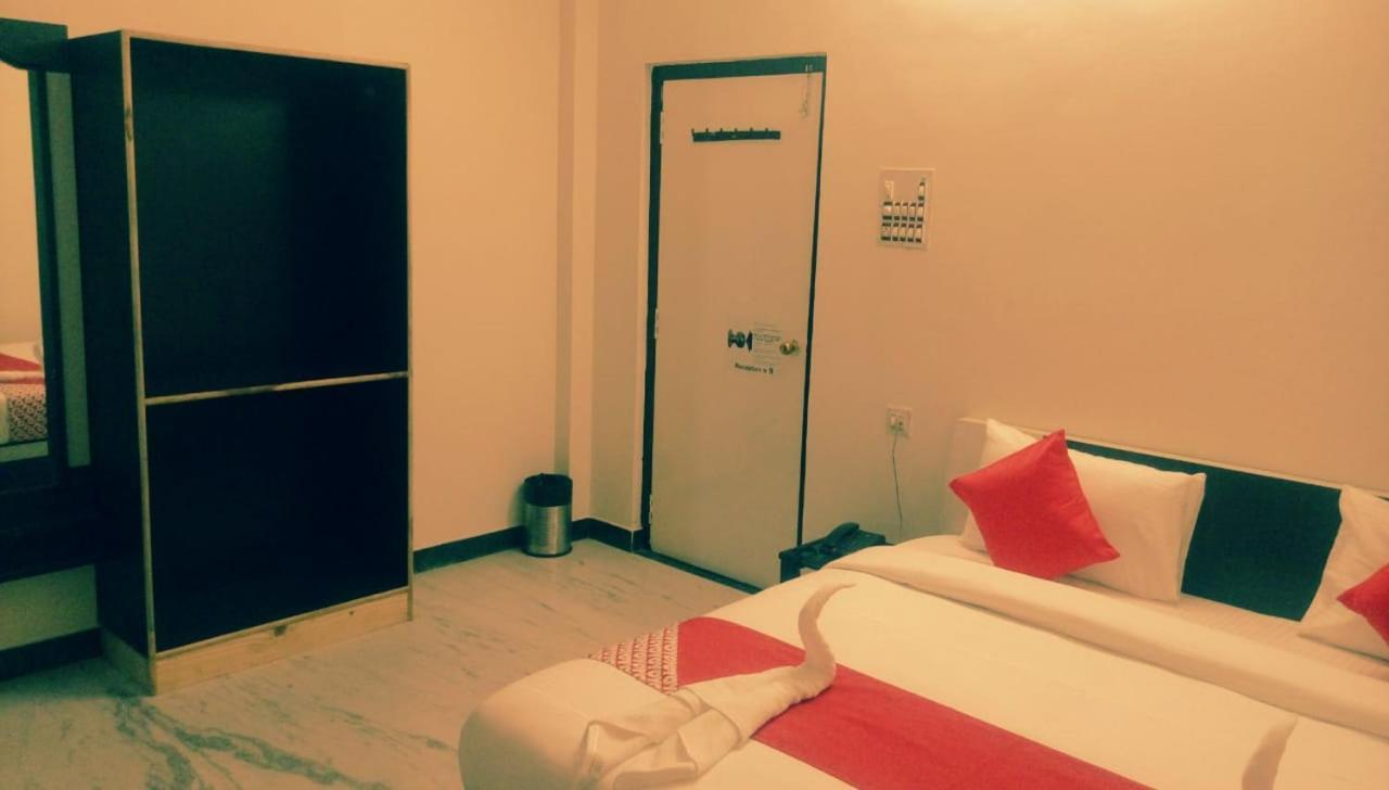 Hotel Rajkamal International Udaipur Exterior photo